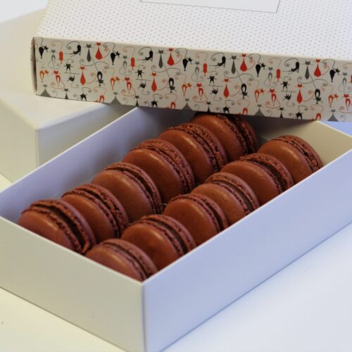 Macarons chocolate box of 12