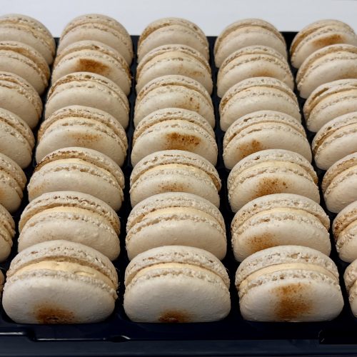 Creme Brulee Macarons – Tray of 35