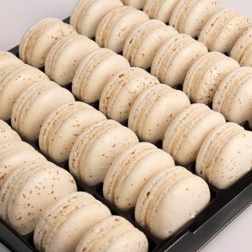 Vanilla Macarons – Tray of 35