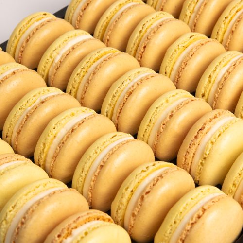 Jasmin, Yuzu & Grapefruit Macarons – Tray of 35
