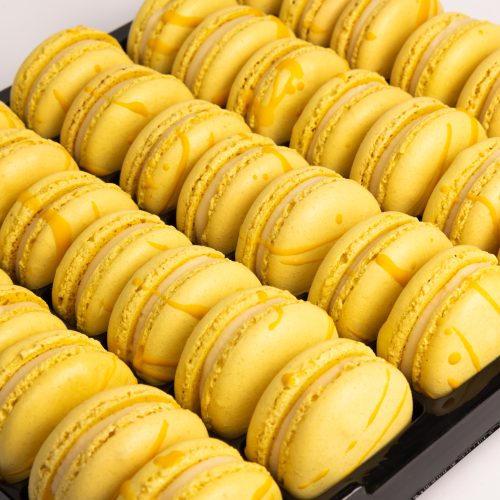 Lemon Macarons – Tray of 35